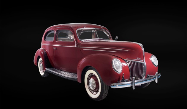 Ford Deluxe
