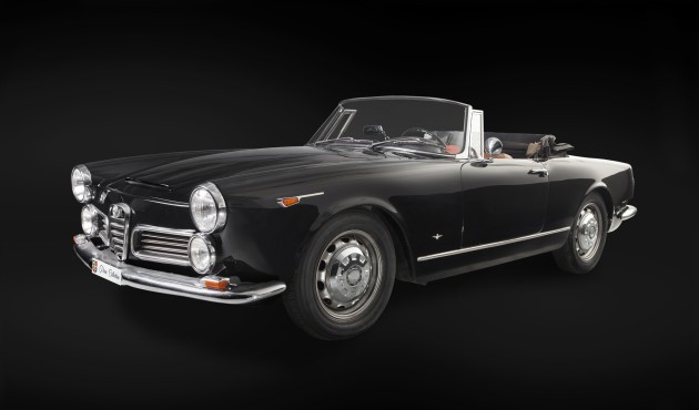 Alfa Romeo 2600 Spider  by Touring