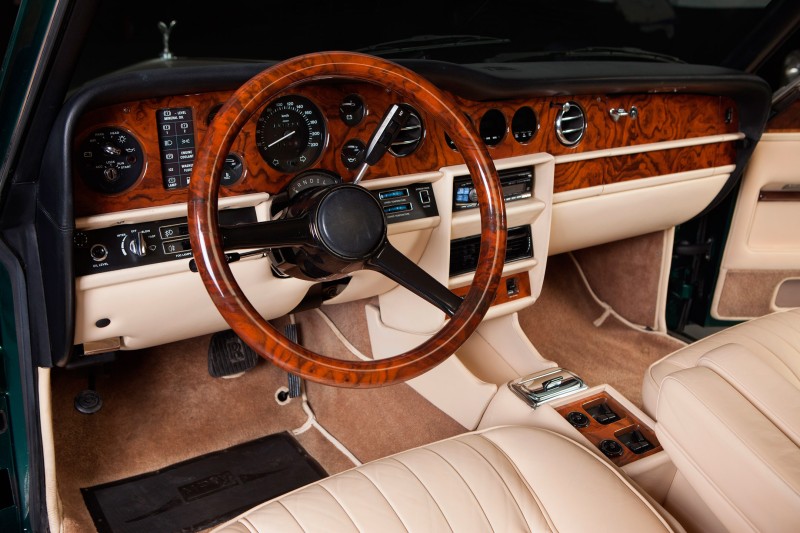 Rolls Royce Corniche