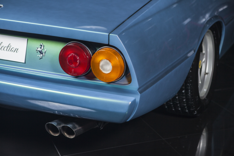 Ferrari 400i