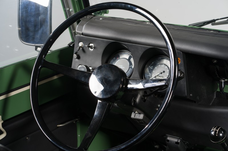 Land Rover Defender 88 Seria III
