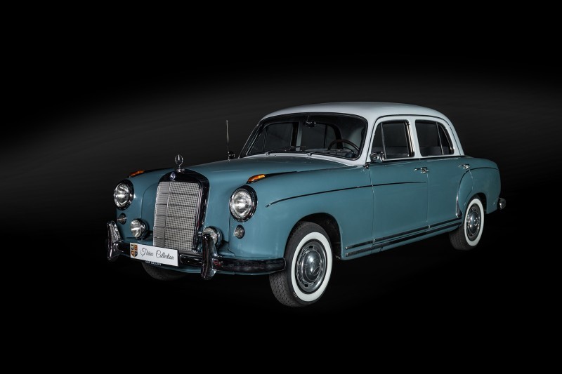 Mercedes-Benz 220 S