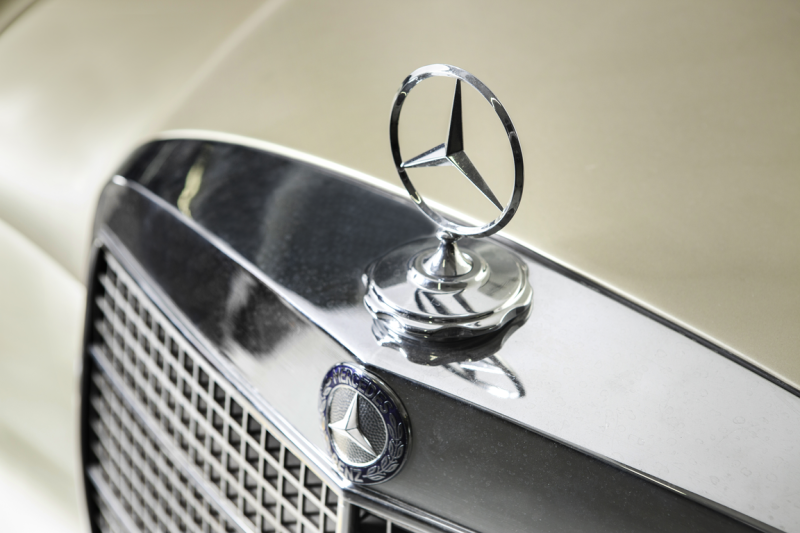 Mercedes-Benz 280 S