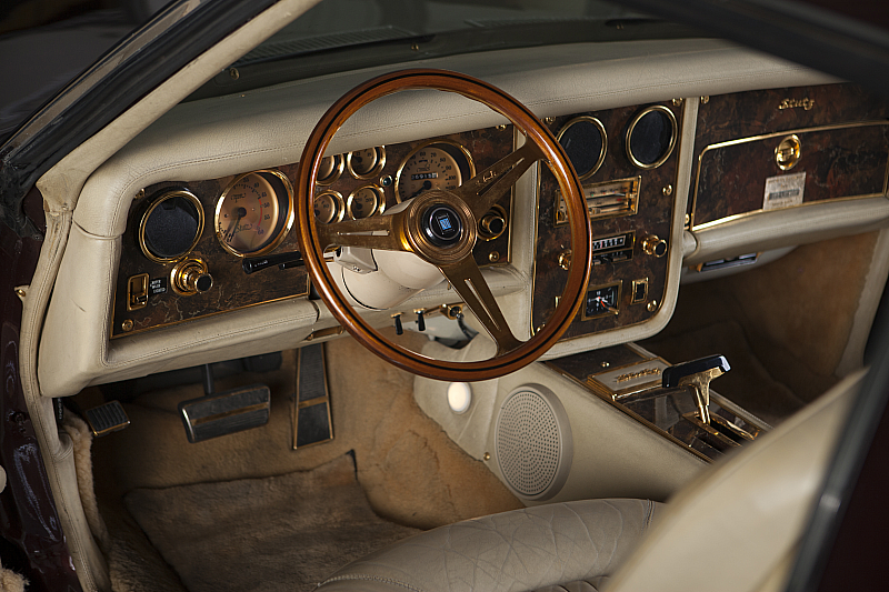 Stutz Blackhawk