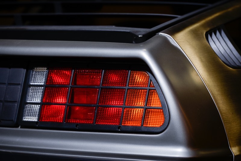 DeLorean DMC-12